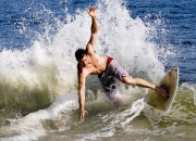 九游体育-蛰伏与狂啸，当黄蜂的毒刺贯穿森林狼的咽喉