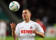 九游娱乐app下载-绿茵鏖战与羽坛新章，德国队血战韩国队，石宇奇刷新纪录的双重奏