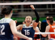 九游娱乐app下载-赛道上的毫厘之争，佩雷兹刷新纪录，梅赛德斯险胜阿斯顿马丁