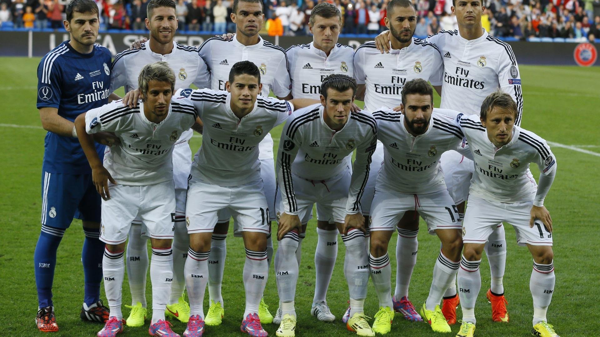 西决生死战焦点战,塞内加尔完胜丹麦,非洲足球的新里程碑